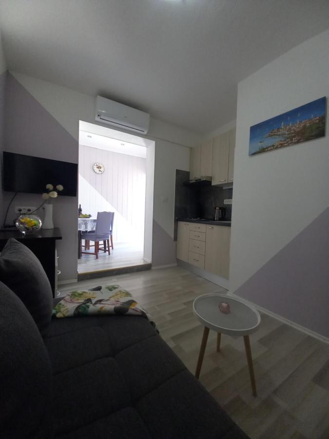 דירות Kaštela Apartman Maja מראה חיצוני תמונה